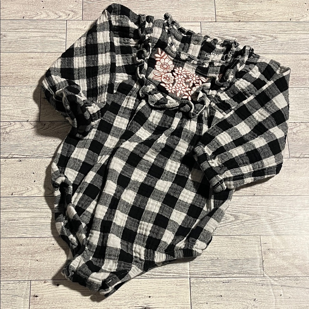 Cat & Jack 100% Cotton Black and White Buffalo Plaid Romper Size 18 Months